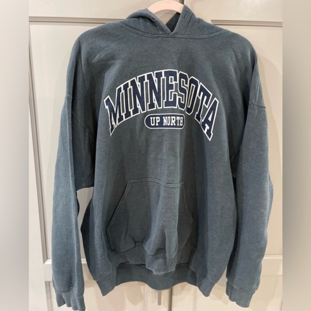 Minnesota Hoodie men’s size L
